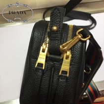 1BH082-2 PRADA 普拉達新款原版鹿皮紋相机包