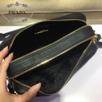 1BH082-2 PRADA 普拉達新款原版鹿皮紋相机包