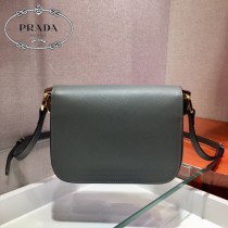 1BD217-3 PRADA普拉達原單新款邮差包