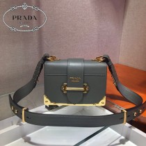 1BD045-09 PRADA普拉達新款原版皮郵差包