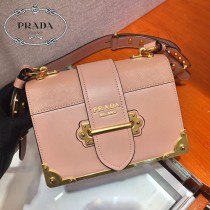 1BD045-10 PRADA普拉達新款原版皮郵差包