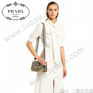 1BD045-09 PRADA普拉達新款原版皮郵差包