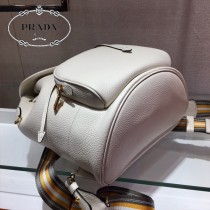 1BZ035 PRADA 普拉達新款原版皮雙肩背包