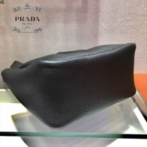 1BG335-1 PRADA普拉達原單新款菜籃子水桶包
