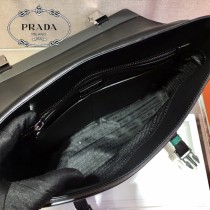 2VD018-2 PRADA普拉達新款原版皮男士郵差包斜挎包