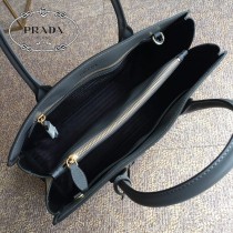 PR153 PRADA普拉達原單新款手提斜背包
