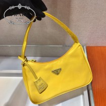 1NE515-7  PRADA普拉達新款原版皮Hobo包月亮形中古包