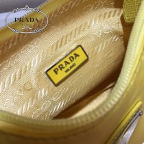 1NE515-2  PRADA普拉達新款原版皮Hobo包月亮形中古包