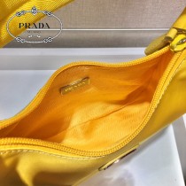 1NE515-7  PRADA普拉達新款原版皮Hobo包月亮形中古包