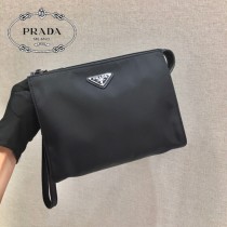 2NE789  PRADA 普拉達新款原版皮三角唛手包