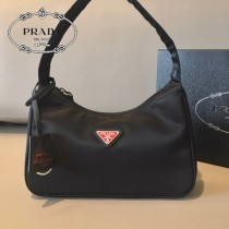 1NE515  PRADA普拉達新款原版皮Hobo包月亮形中古包