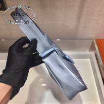 1NE515-6  PRADA普拉達新款原版皮Hobo包月亮形中古包