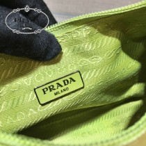 1NE515-9  PRADA普拉達新款原版皮Hobo包月亮形中古包