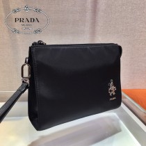 2NE789-1  PRADA 普拉達新款原版皮三角唛手包