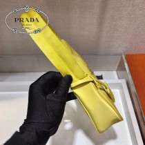 1NE515-2  PRADA普拉達新款原版皮Hobo包月亮形中古包