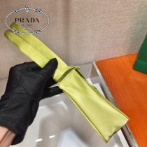 1NE515-9  PRADA普拉達新款原版皮Hobo包月亮形中古包