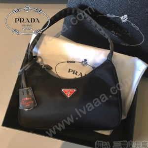1NE515  PRADA普拉達新款原版皮Hobo包月亮形中古包