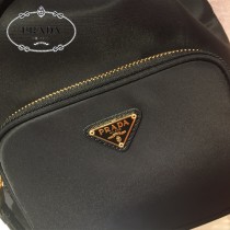 1BH097大號 PRADA普拉達 經典款水桶包