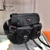1BD225 PRADA普拉達 最新款郵差包