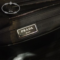 2VD769B中號  PRADA普拉達 郵差包