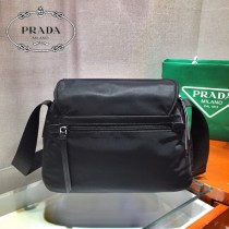 1BD225 PRADA普拉達 最新款郵差包