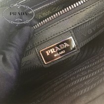 2VH074-2 PRADA普拉達原單新款郵差包