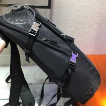 2VZ022 PRADA 普拉達新款原版皮 雙肩背包