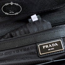 2VG024 prada普拉達 原單貨男女共用款購物袋