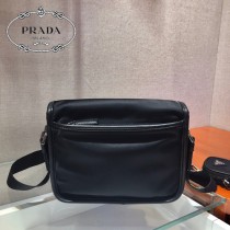 2VD034 PRADA 普拉達新款原版皮三合郵差包