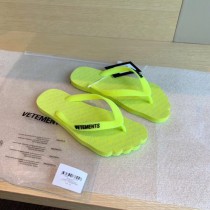 vetements-01  2020SS夏日懶人 人字拖鞋