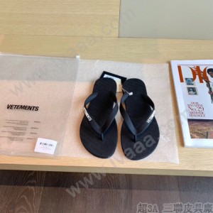vetements-04  2020SS夏日懶人 人字拖鞋