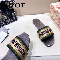 Dior-03  代購頂級春夏膠囊系列立體刺繡度假平底字母拖