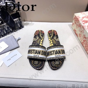 Dior-05  代購頂級春夏膠囊系列立體刺繡度假平底字母拖