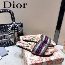 Dior-08  代購頂級春夏膠囊系列立體刺繡度假平底字母拖