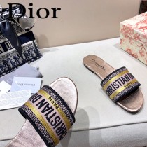 Dior-02  代購頂級春夏膠囊系列立體刺繡度假平底字母拖