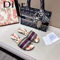 Dior-08  代購頂級春夏膠囊系列立體刺繡度假平底字母拖