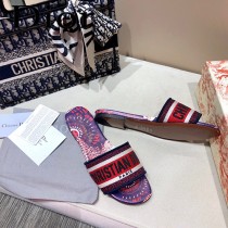 Dior-13  代購頂級春夏膠囊系列立體刺繡度假平底字母拖