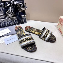 Dior-05  代購頂級春夏膠囊系列立體刺繡度假平底字母拖