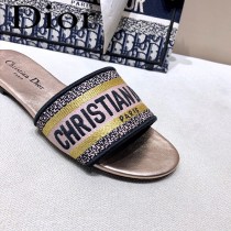 Dior-02  代購頂級春夏膠囊系列立體刺繡度假平底字母拖