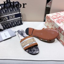 Dior-07  代購頂級春夏膠囊系列立體刺繡度假平底字母拖
