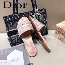Dior-15  代購頂級春夏膠囊系列立體刺繡度假平底字母拖
