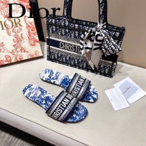 Dior-10  代購頂級春夏膠囊系列立體刺繡度假平底字母拖