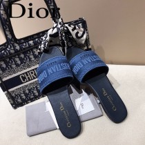 Dior-04  代購頂級春夏膠囊系列立體刺繡度假平底字母拖