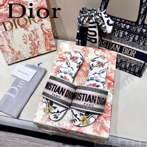 Dior-06  代購頂級春夏膠囊系列立體刺繡度假平底字母拖