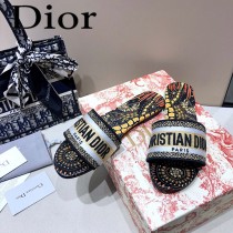 Dior-05  代購頂級春夏膠囊系列立體刺繡度假平底字母拖