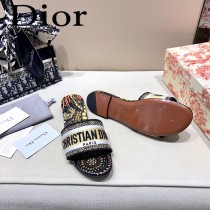 Dior-05  代購頂級春夏膠囊系列立體刺繡度假平底字母拖