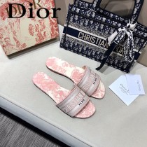 Dior-15  代購頂級春夏膠囊系列立體刺繡度假平底字母拖