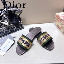 Dior-03  代購頂級春夏膠囊系列立體刺繡度假平底字母拖