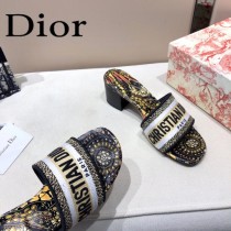 Dior-02  代購頂級春夏膠囊系列立體刺繡度假字母拖