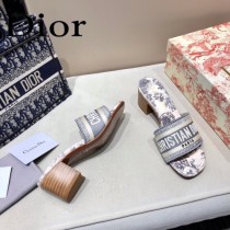 Dior-03  代購頂級春夏膠囊系列立體刺繡度假字母拖